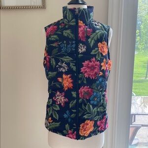 • Lands End Floral Vest •